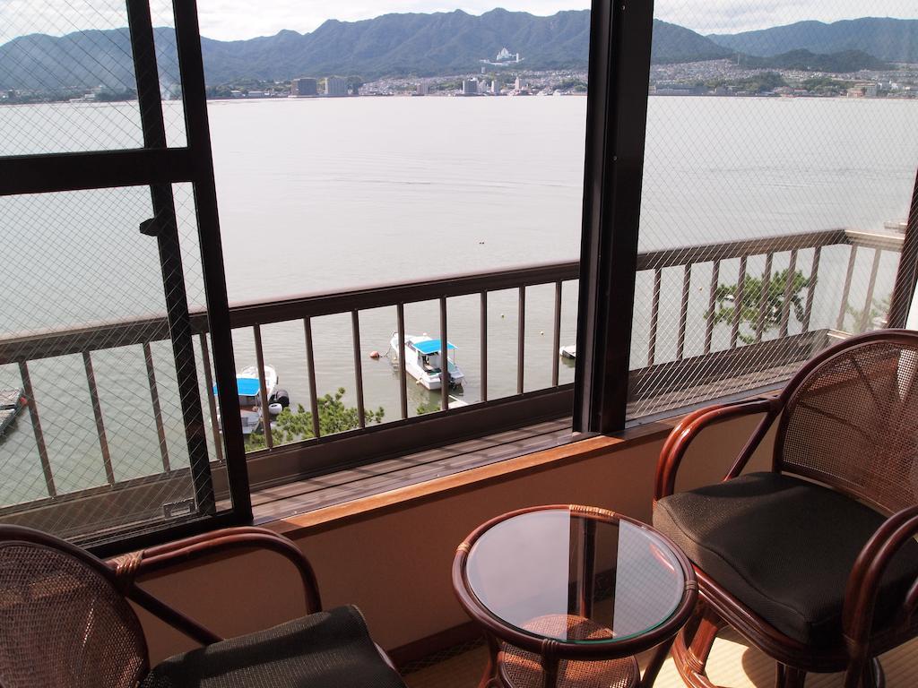 Sakuraya Hotel Hatsukaichi Exterior photo